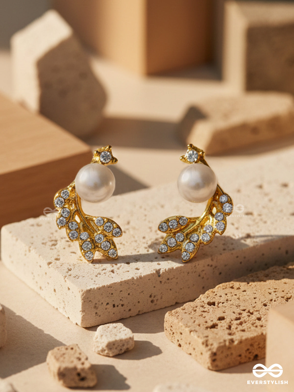 Pearl Gloss Leaf - Elegant Crystal Studs