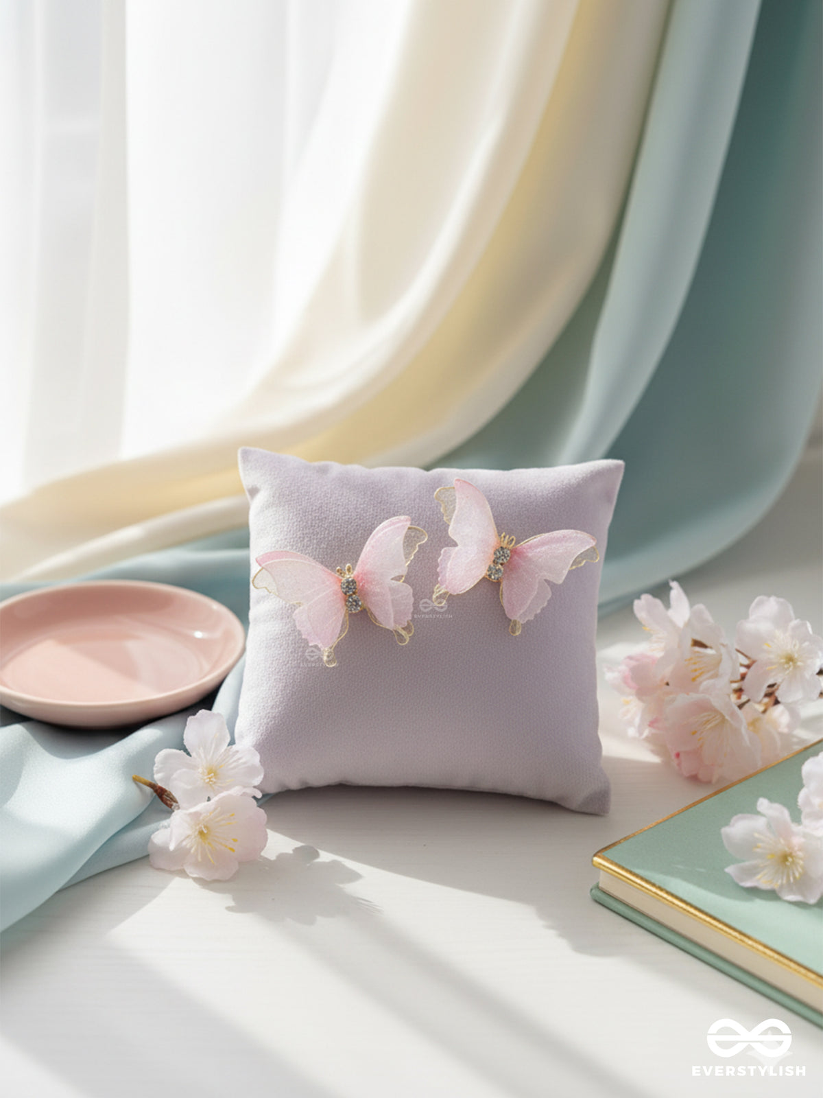 Softwing Bloom - Transparent Pink Butterfly Studs