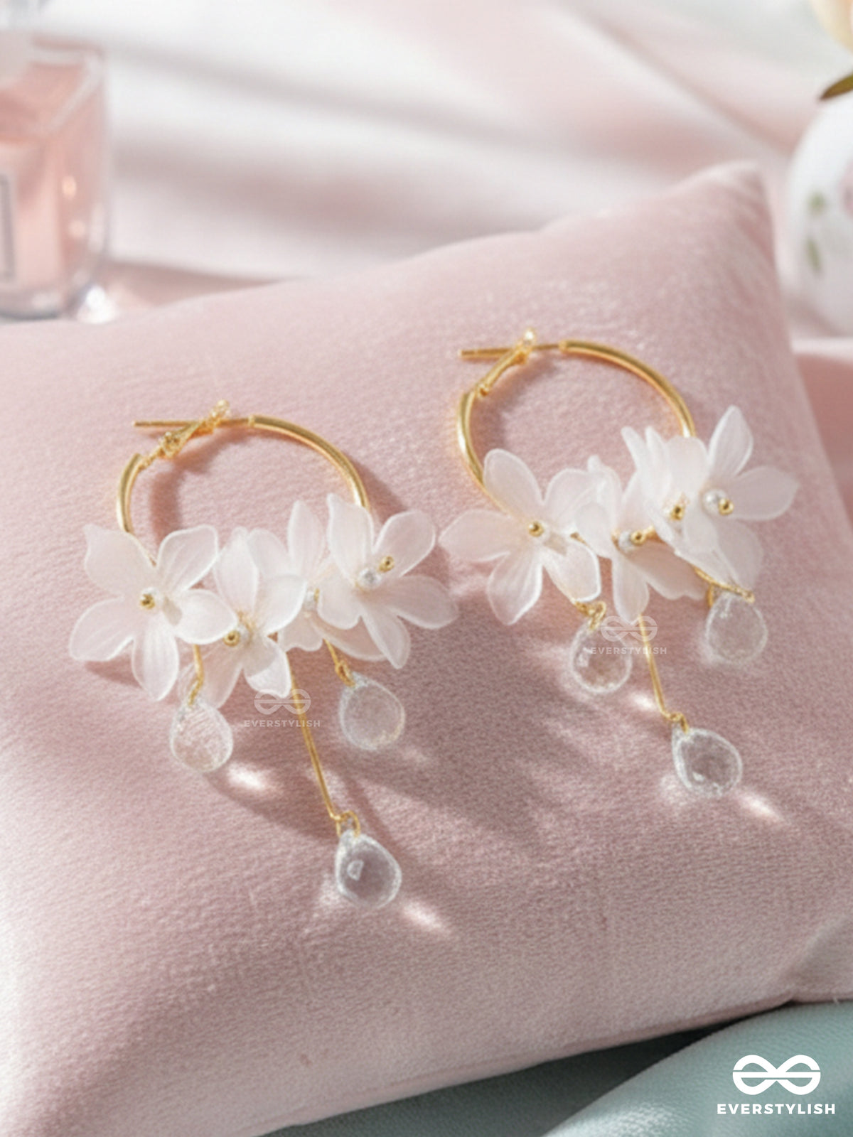 Softflare Bloom - Airy Petal Danglers