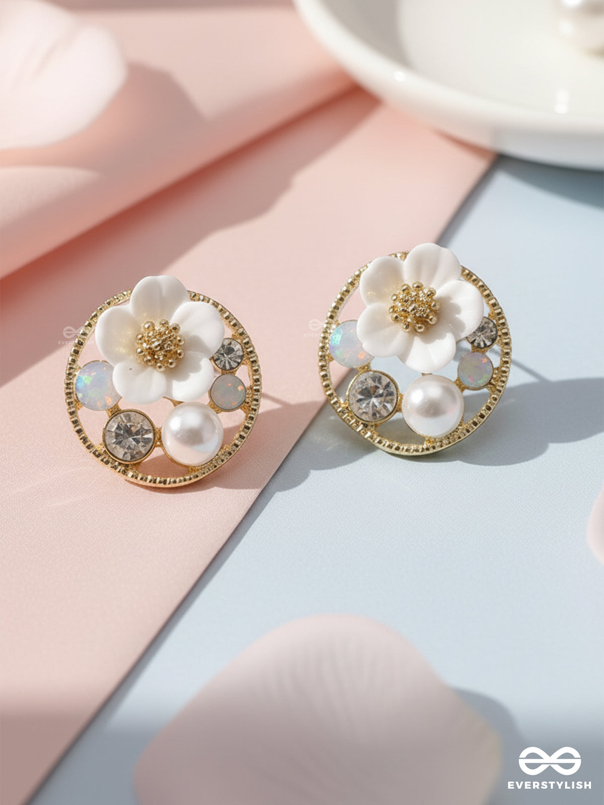Flora Auric Disc - Soft Bloom Round Studs