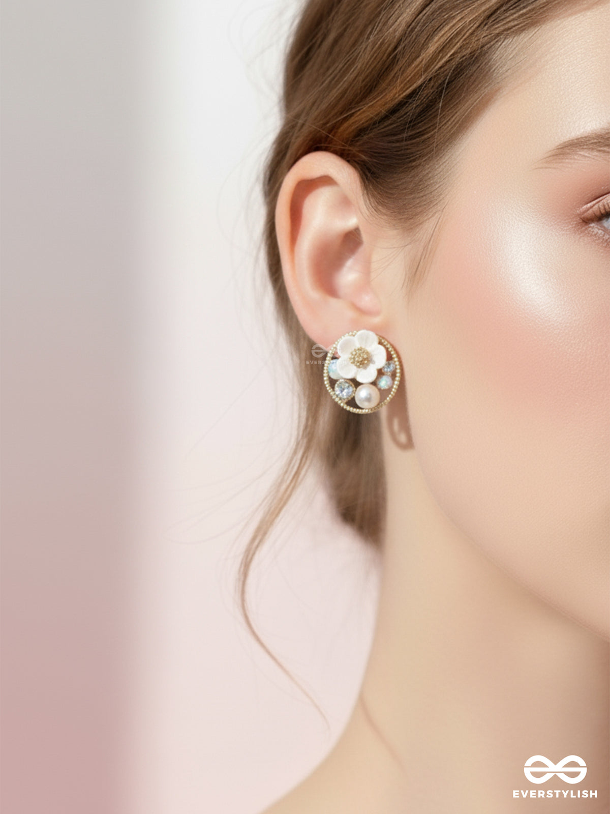 Flora Auric Disc - Soft Bloom Round Studs