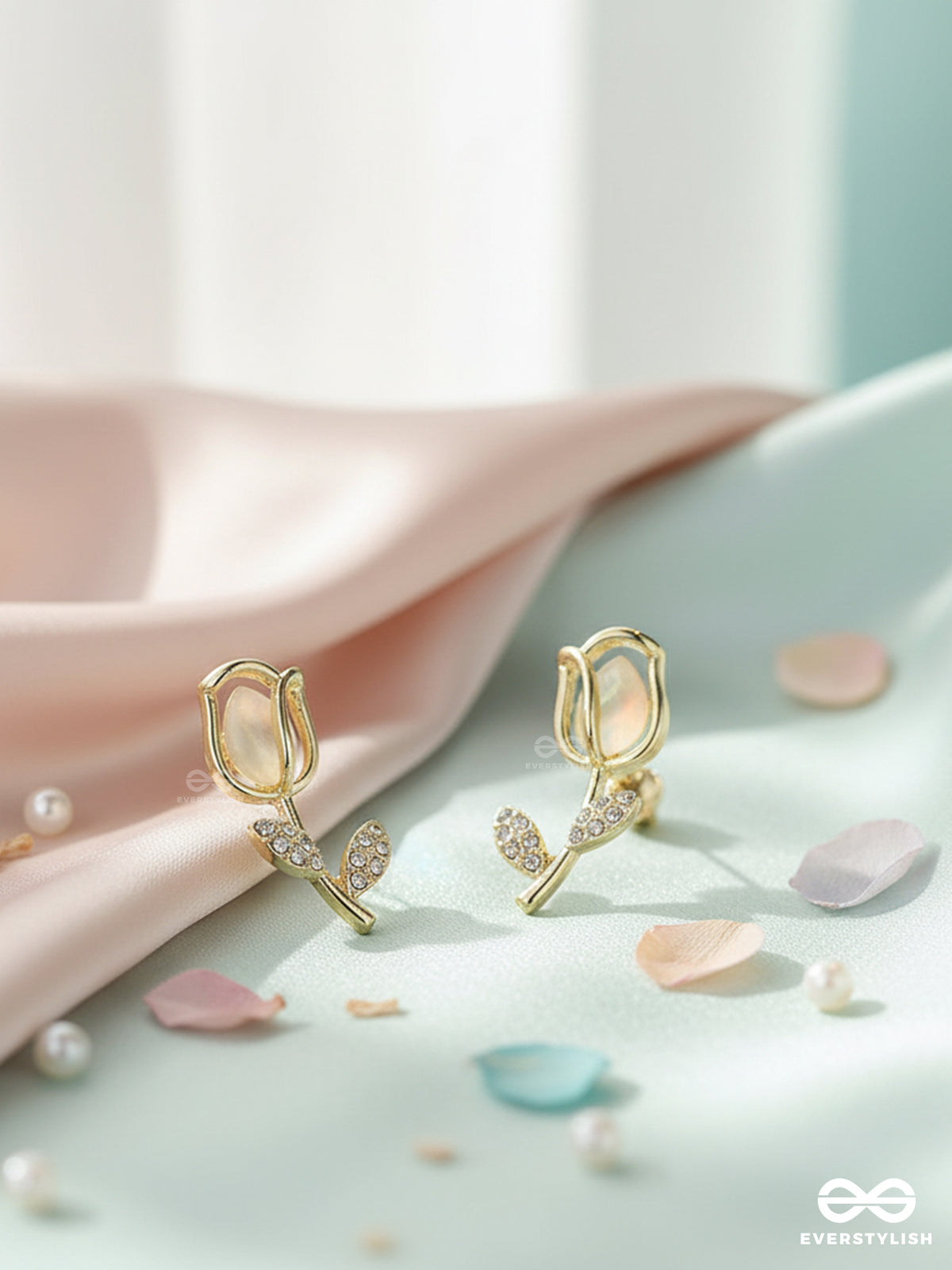 Rose Twig - Minimal Gold Rose Stem Design