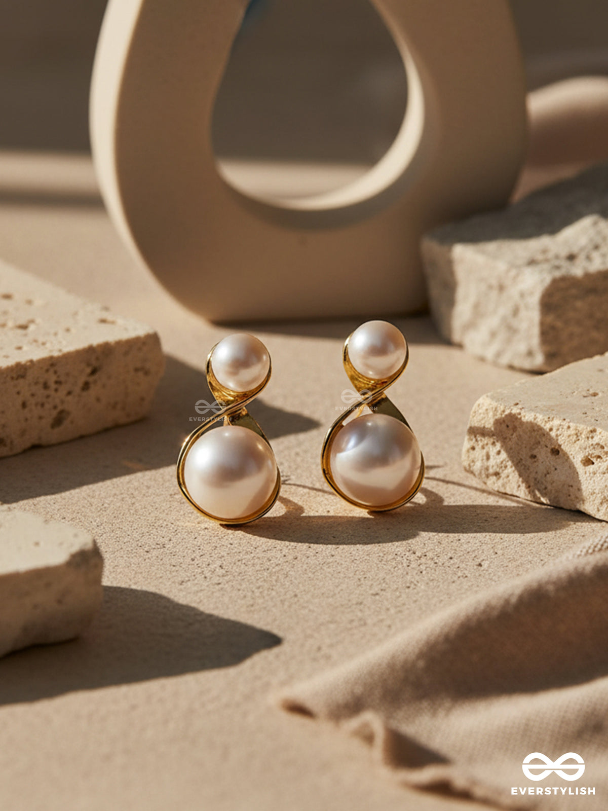 Pearl Set - Sleek Double Pearl Stud