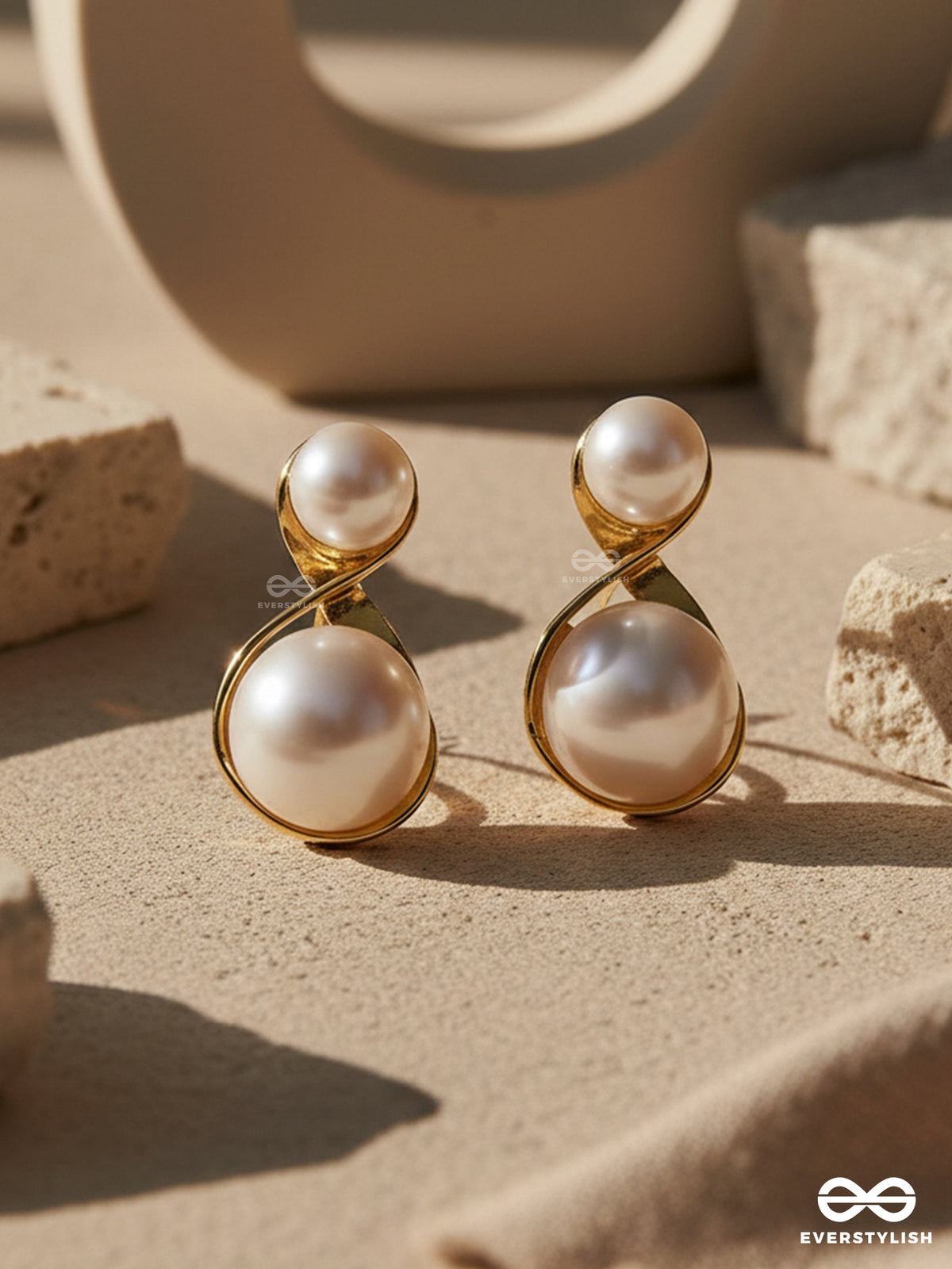 Pearl Set - Sleek Double Pearl Stud