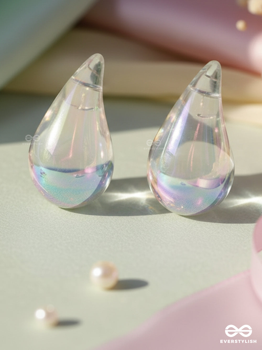 Moon Tear - Soft Holographic Glow Drop