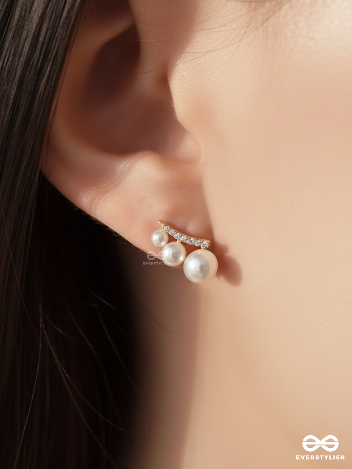 Pearl Glint Bar - Refined Pearl & Crystal Stud Earrings