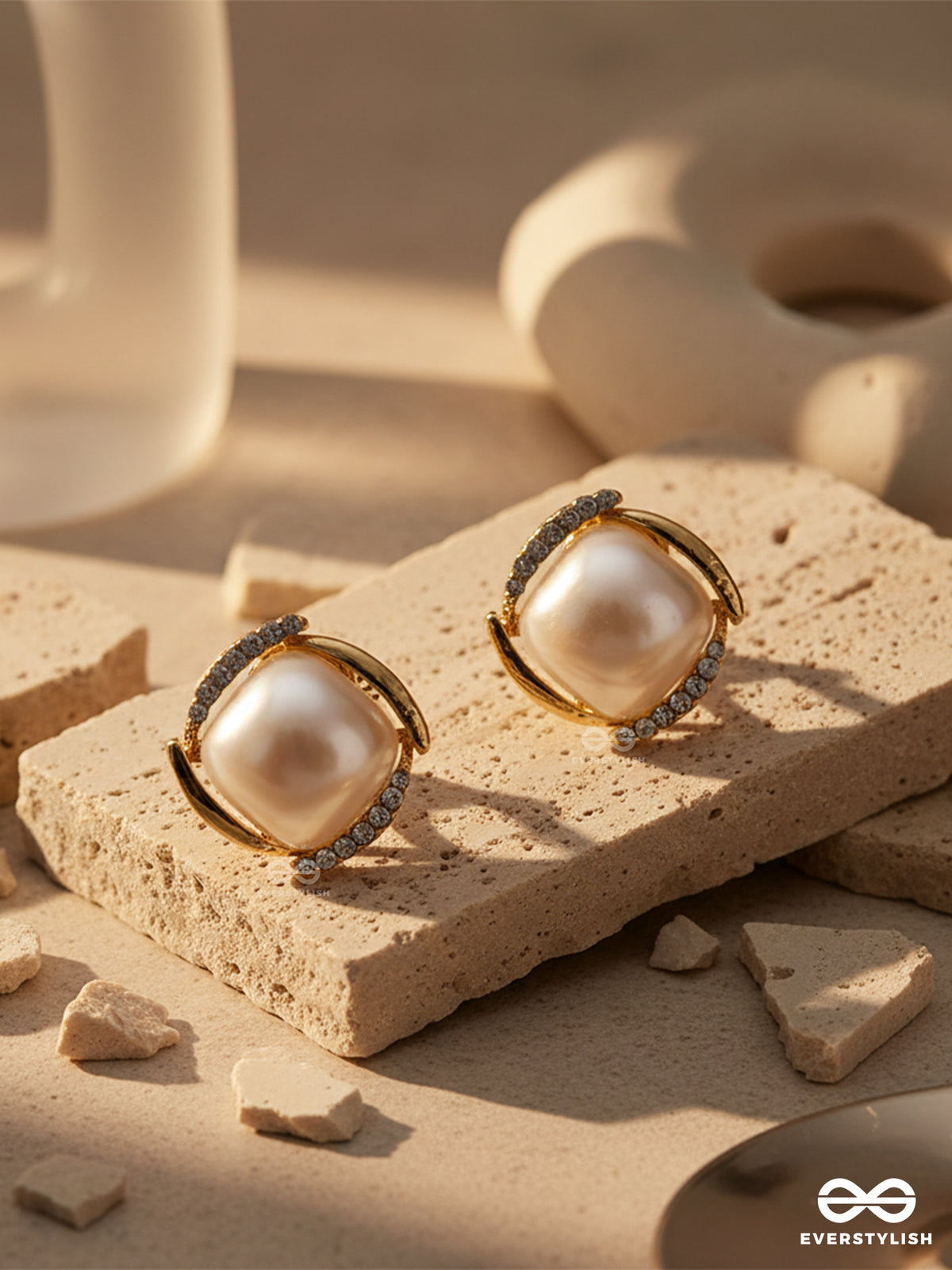 Pearl Halo Frame - Chic Square Pearl Stud Earrings