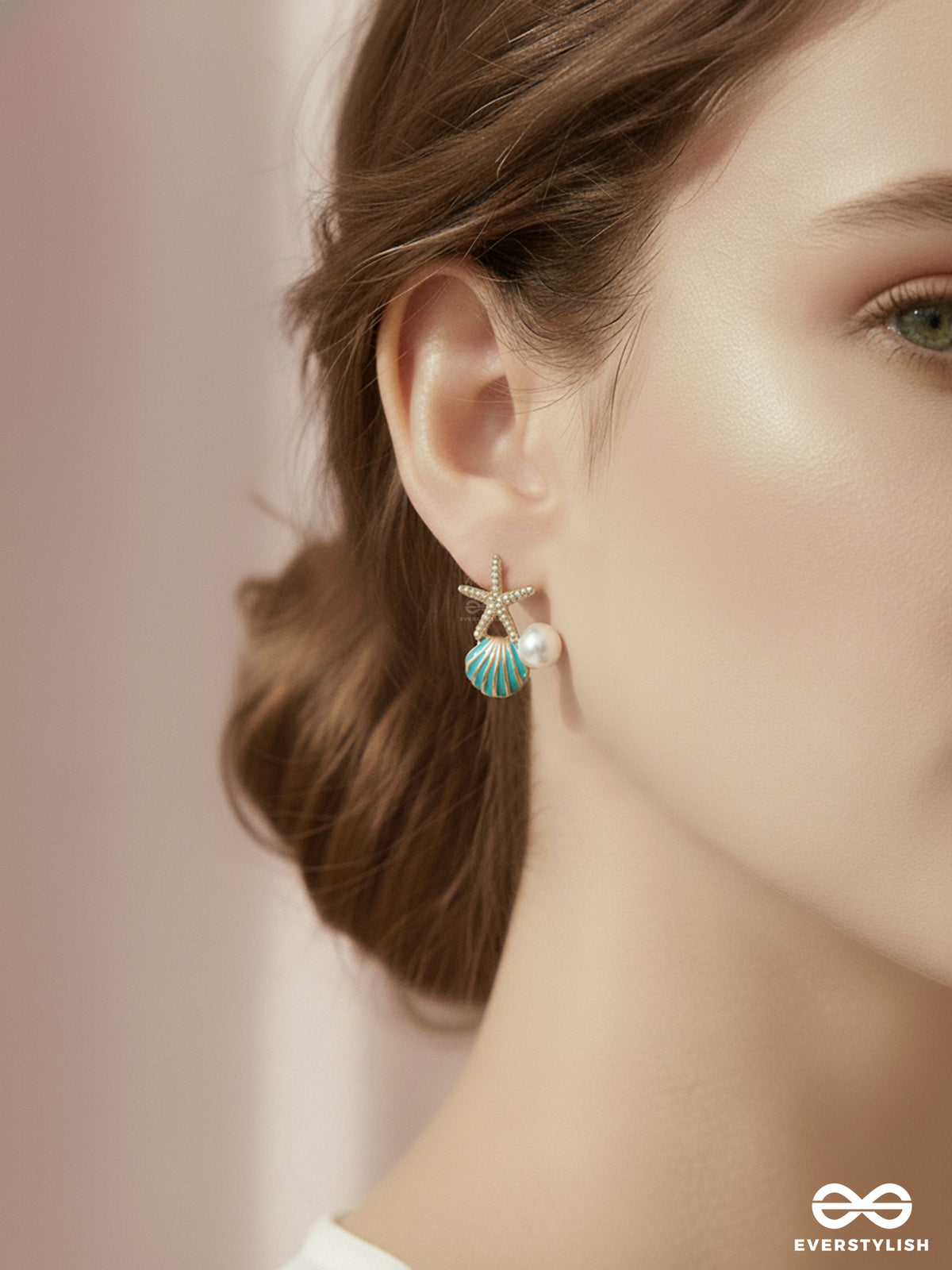Coral Green Tide - Shell & Starfish Studs