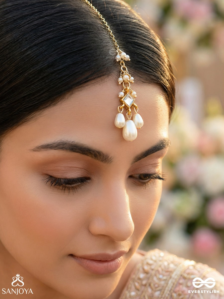 Muktaraa - Pearl Grace - Kundan Style Gold Maangtika With Pearl Drops