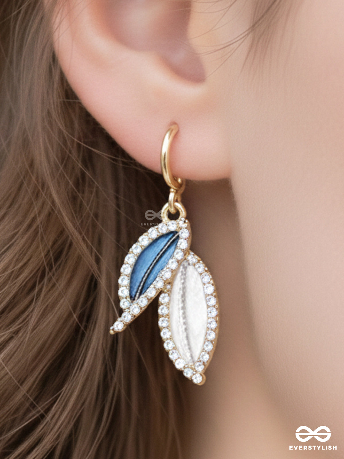 Blue Breeze - Chic Leaf Dangler