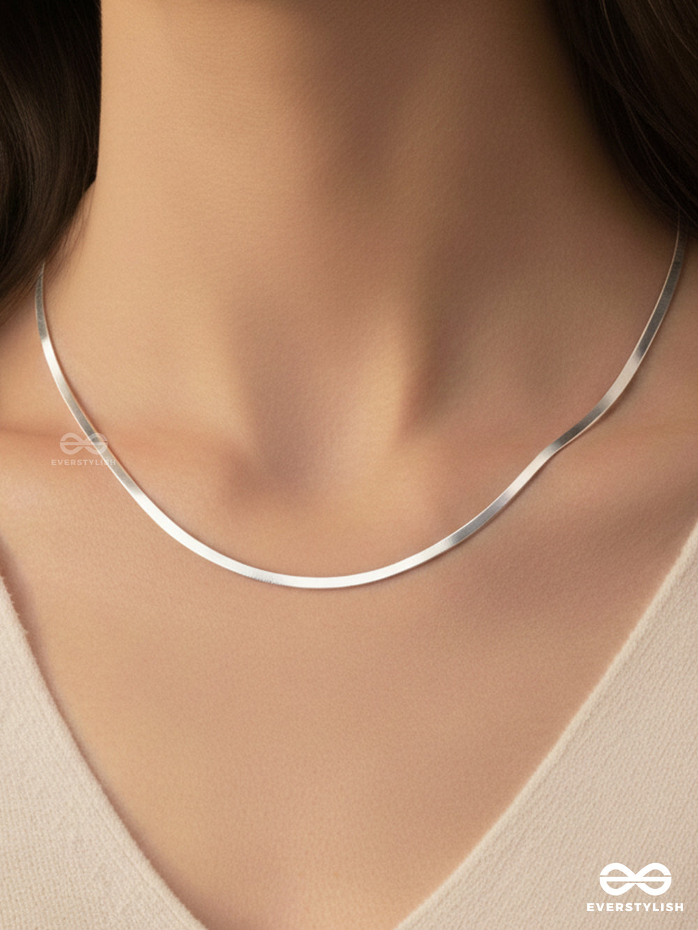 Sleek Wave - Modern Silver Snake Chain