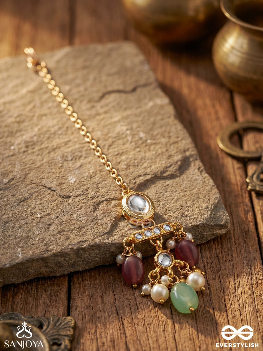 Haritika - Grace Of Green - Kundan Maangtika With Green Stone Accents And Pearl Drops