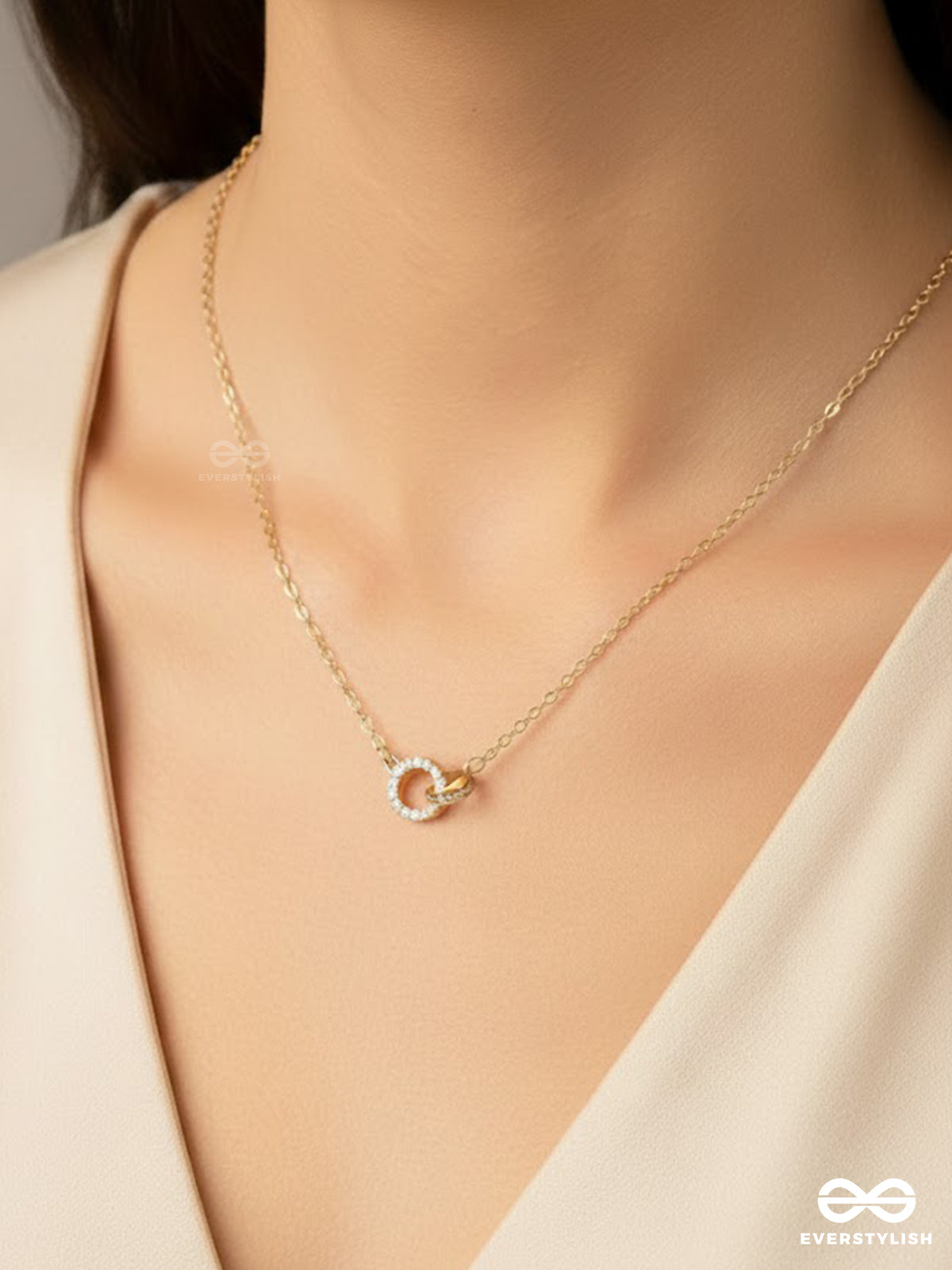 Eternal Loop - Minimal Double Loop Pendant Necklace