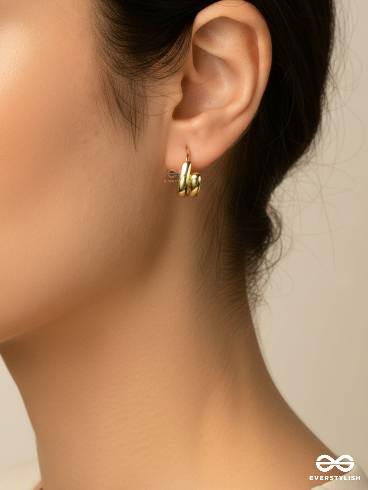 Honey Wrap - Smooth Golden Hoop Earrings