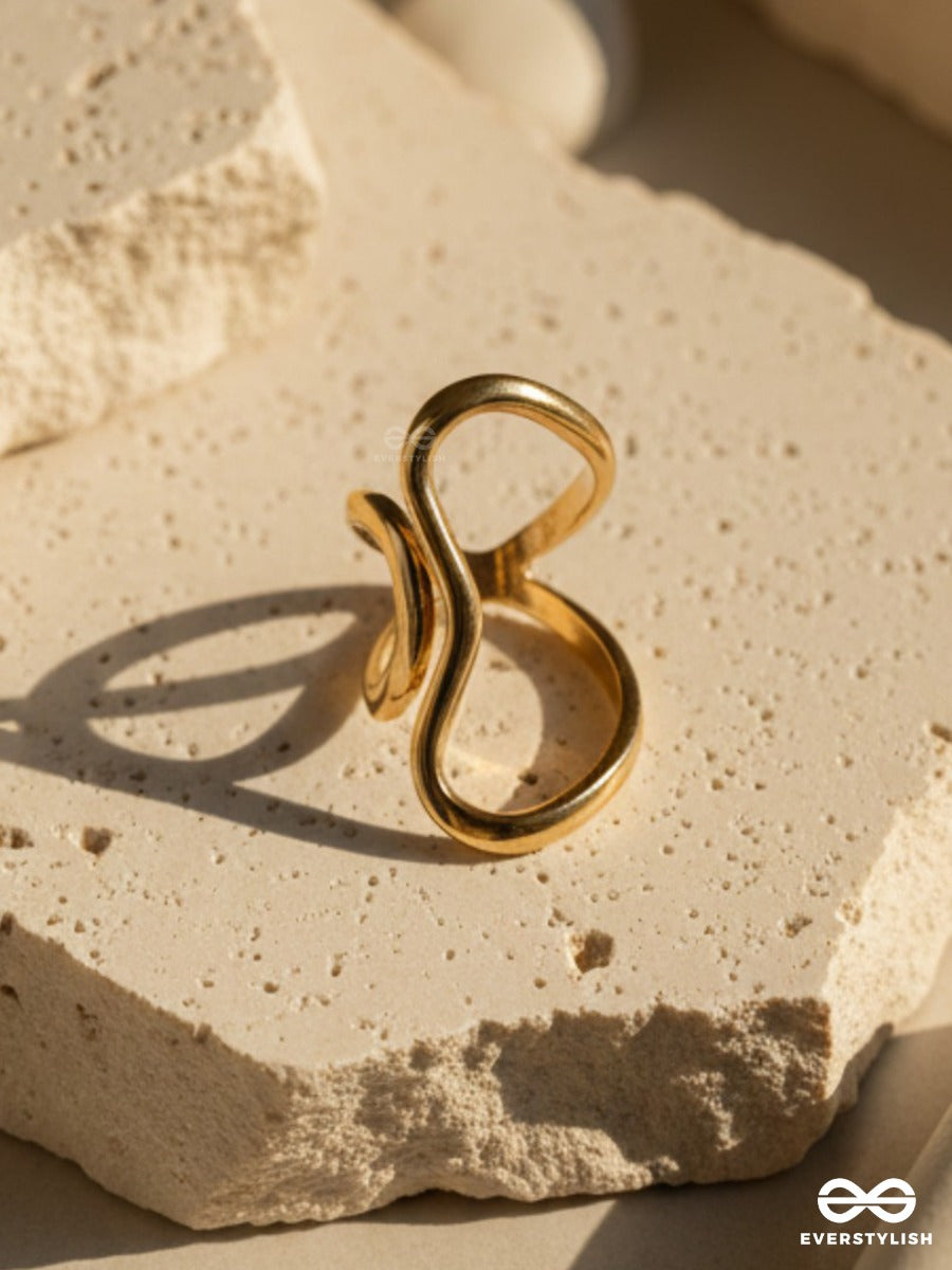 Sugar Loop - Sculpted Statement Ring