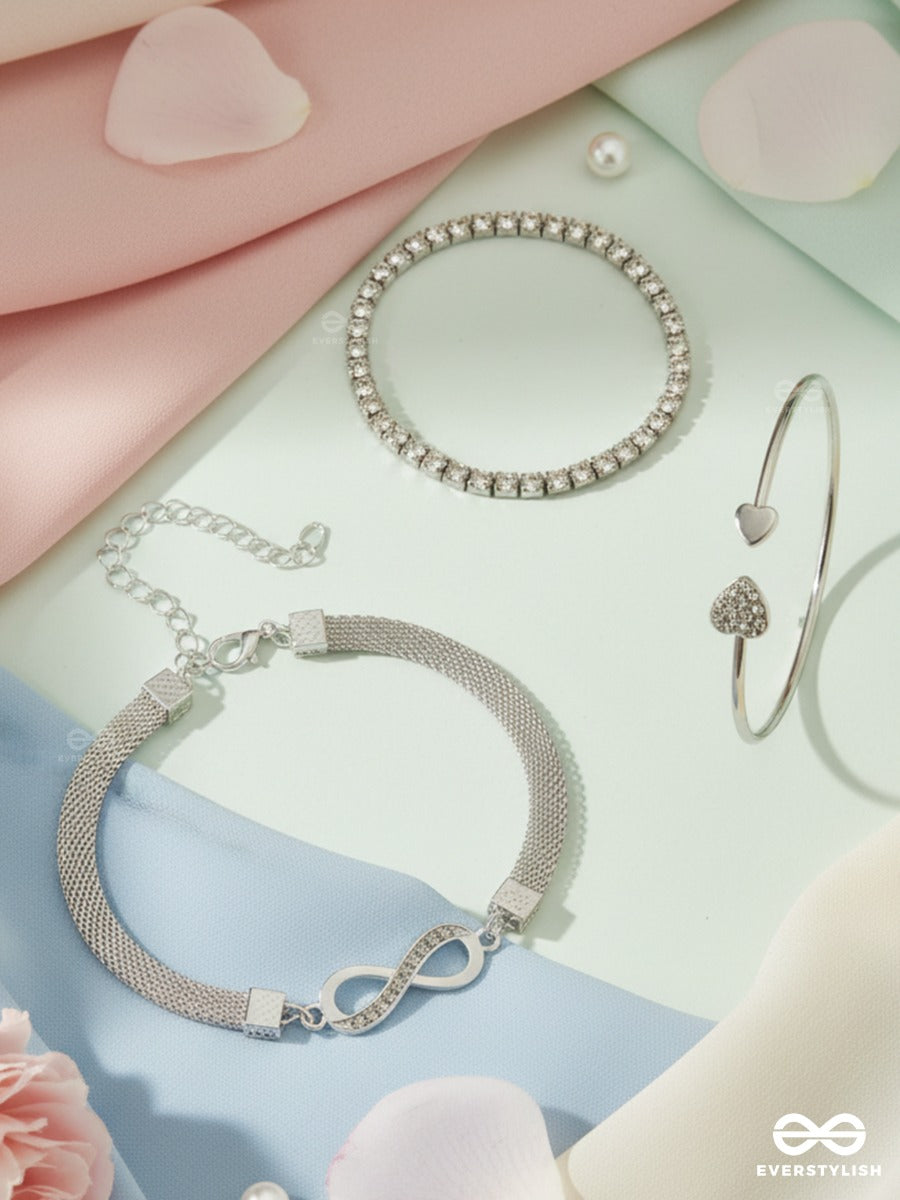 Eternity Form - Modern Silver Bracelet Set