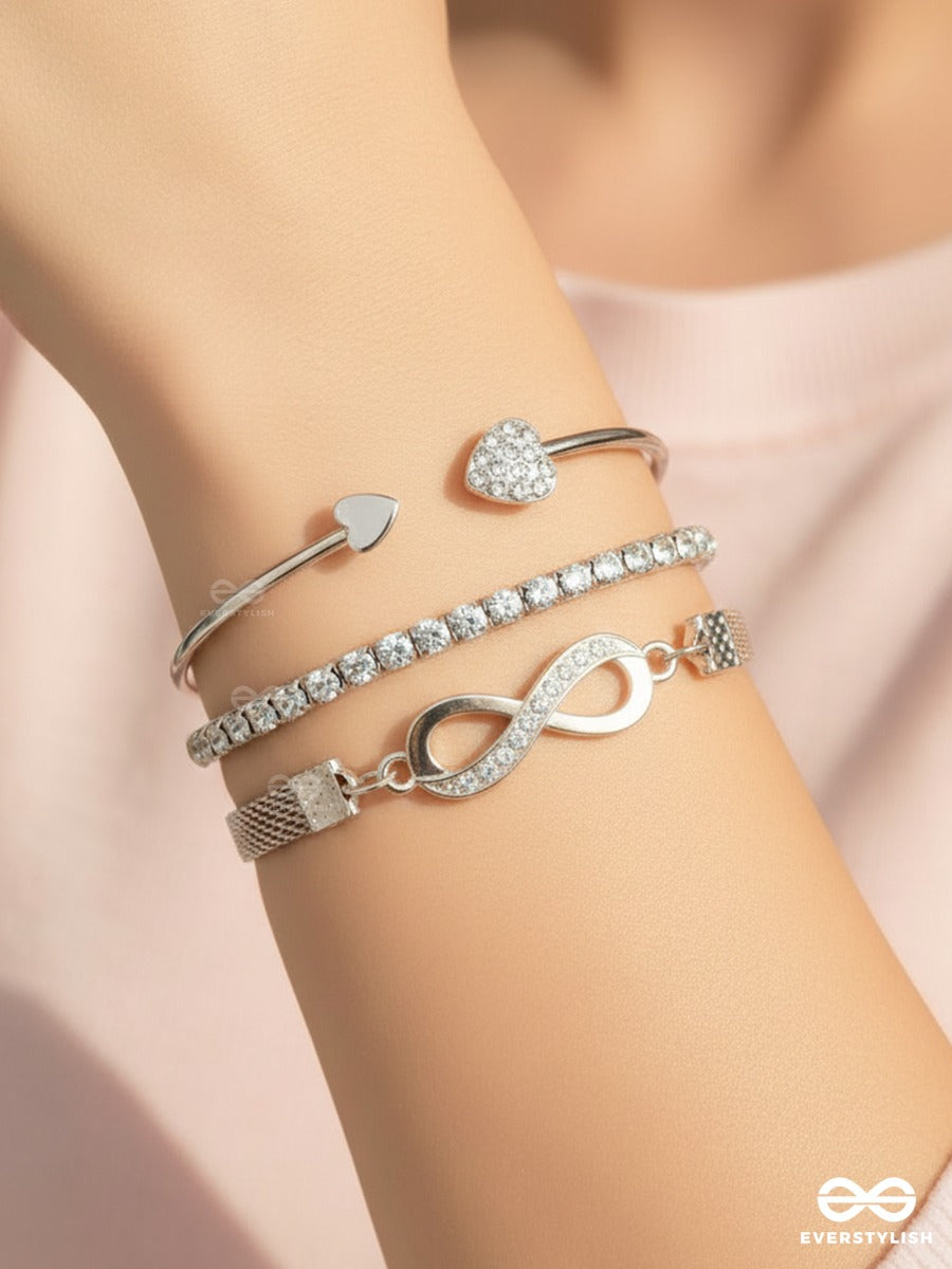 Eternity Form - Modern Silver Bracelet Set