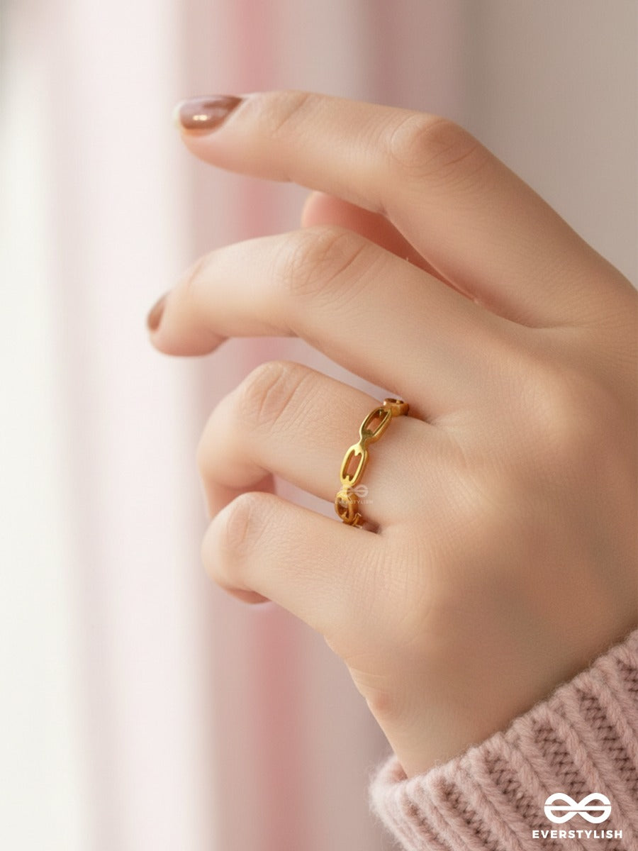 Link Theory - Modern Gold Ring