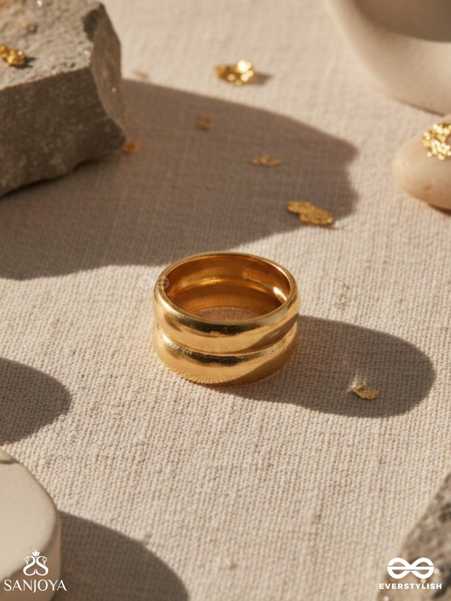 Pure Dome - Double Loop Gold Ring