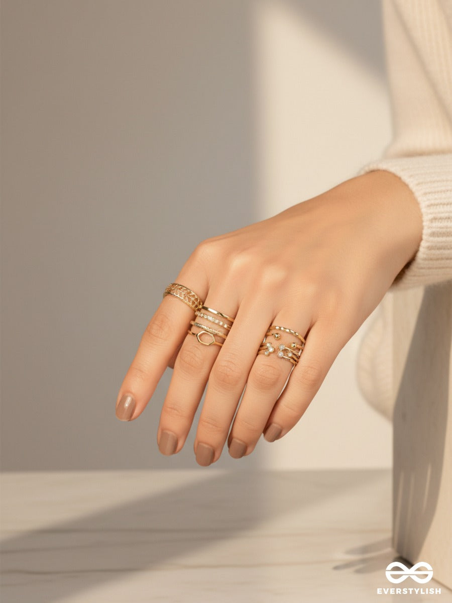 Curve & Shine - Modern Gold Ring Set
