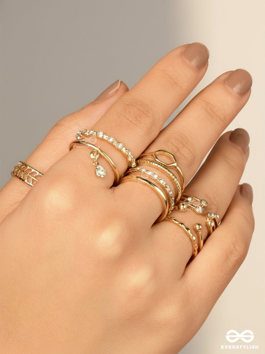 Curve & Shine - Modern Gold Ring Set
