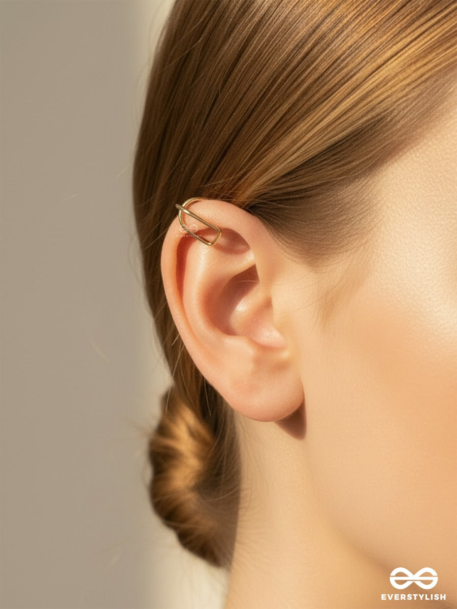Paperlink - Contemporary Gold Ear Cuff