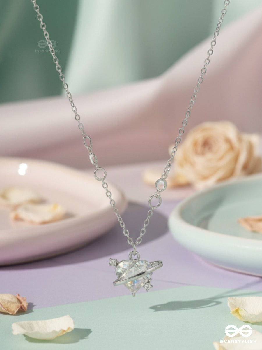 Nova Trace - Star Detail Necklace