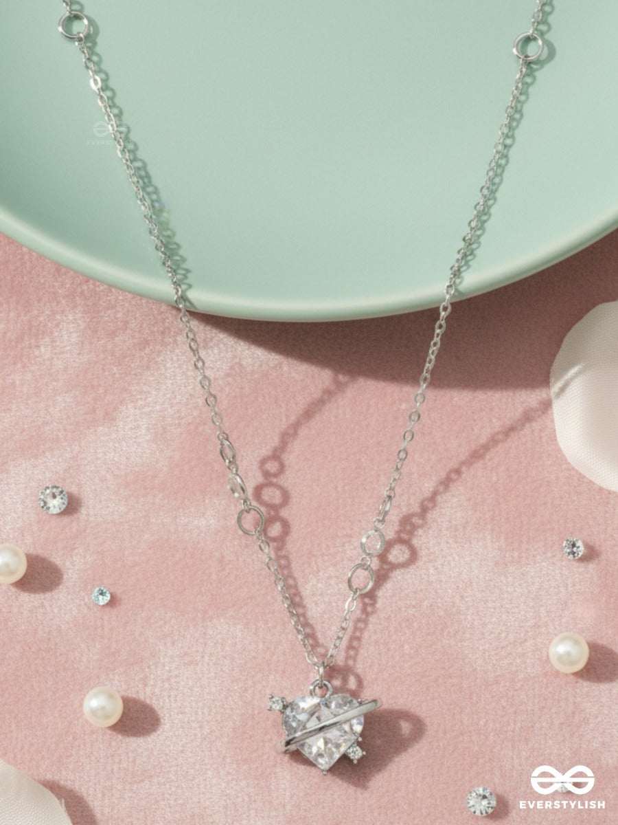 Nova Trace - Star Detail Necklace