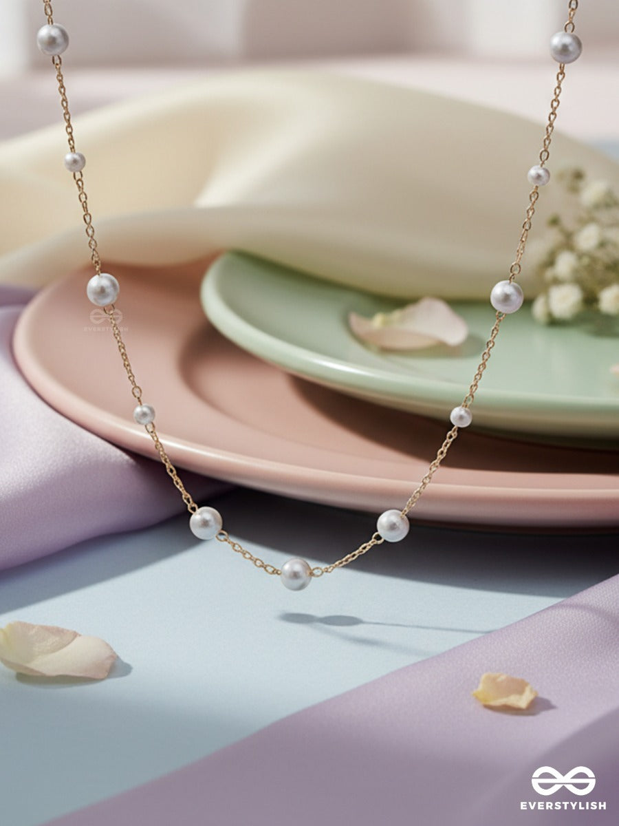 Pearl Trace - Delicate Gold Necklace