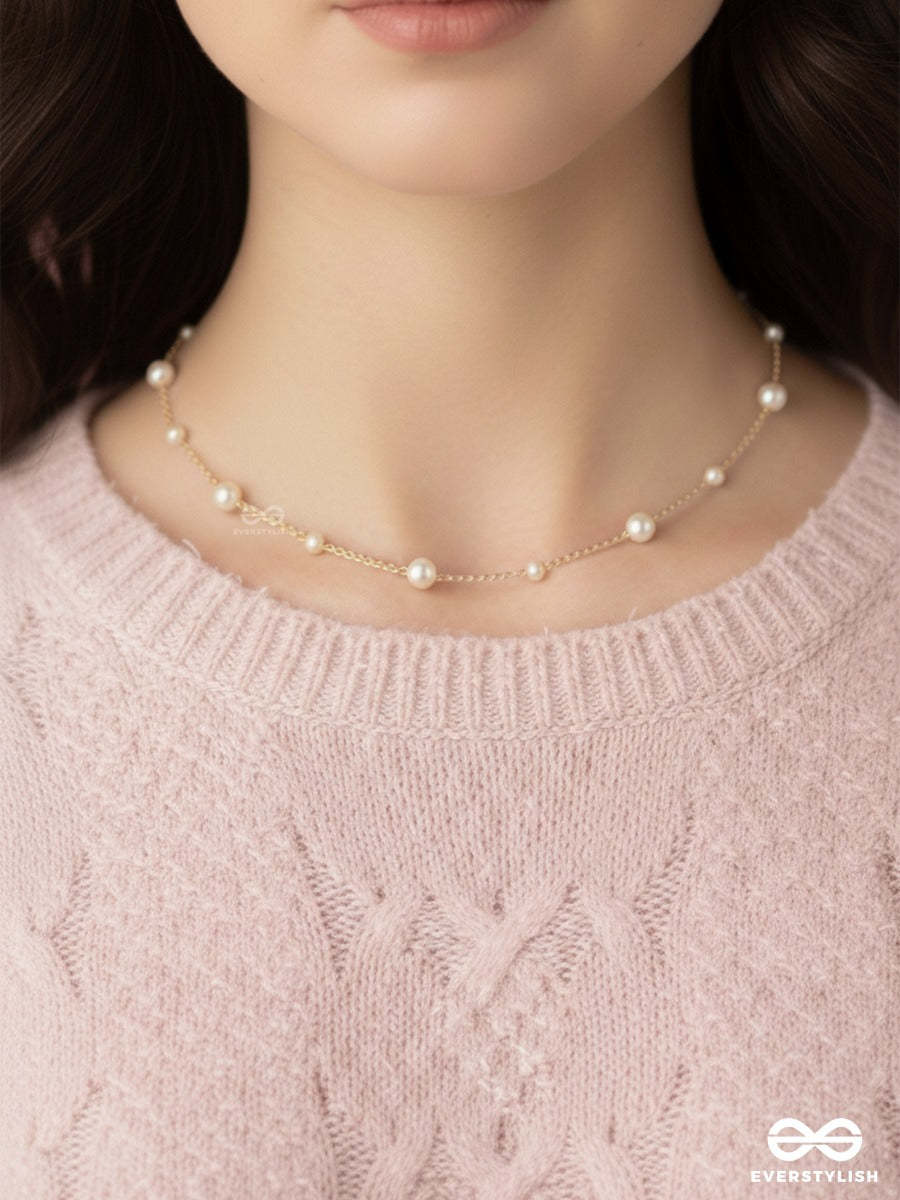 Pearl Trace - Delicate Gold Necklace