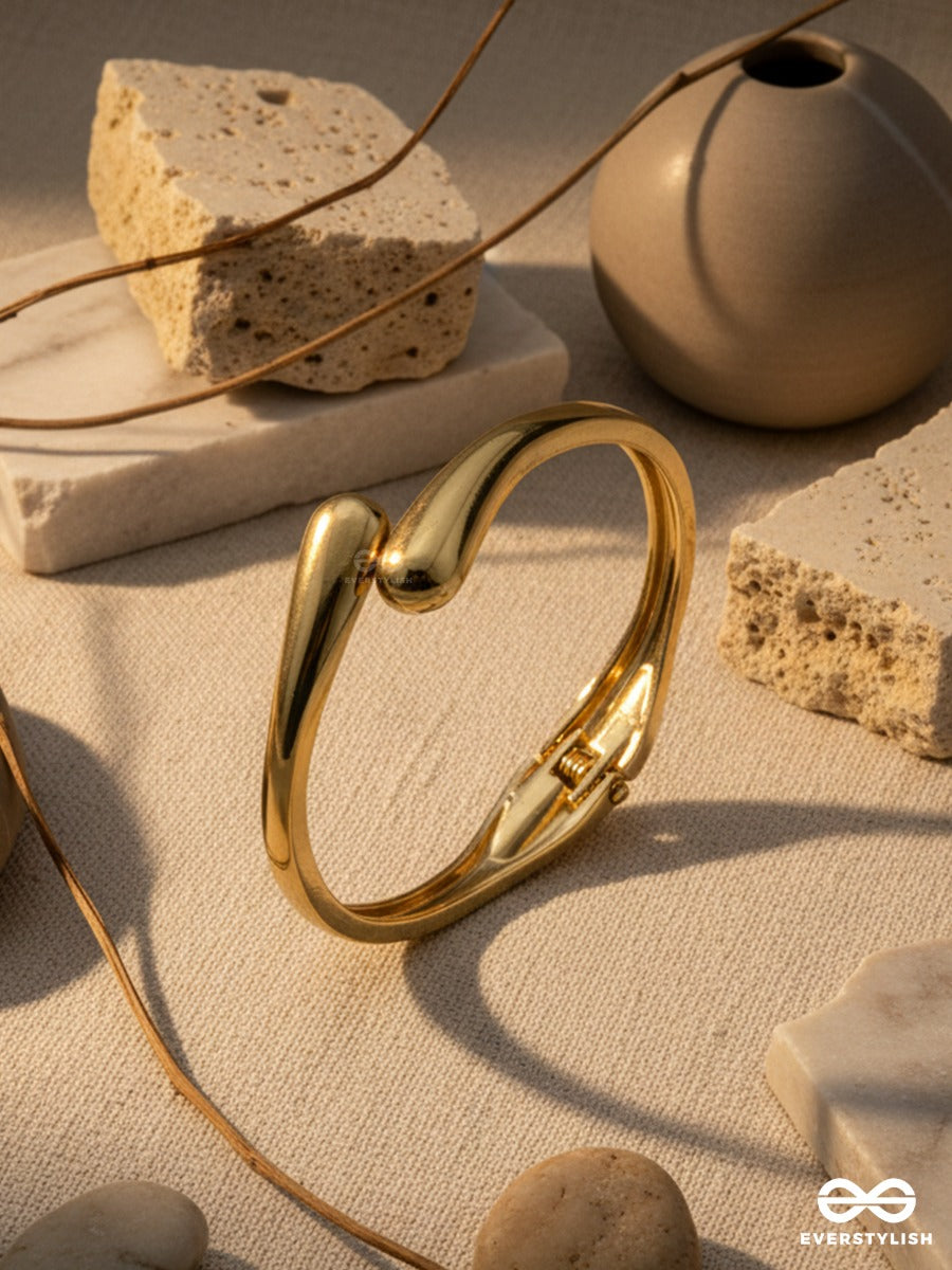 Aura Wrap - Sleek Sculpted Cuff Bracelet