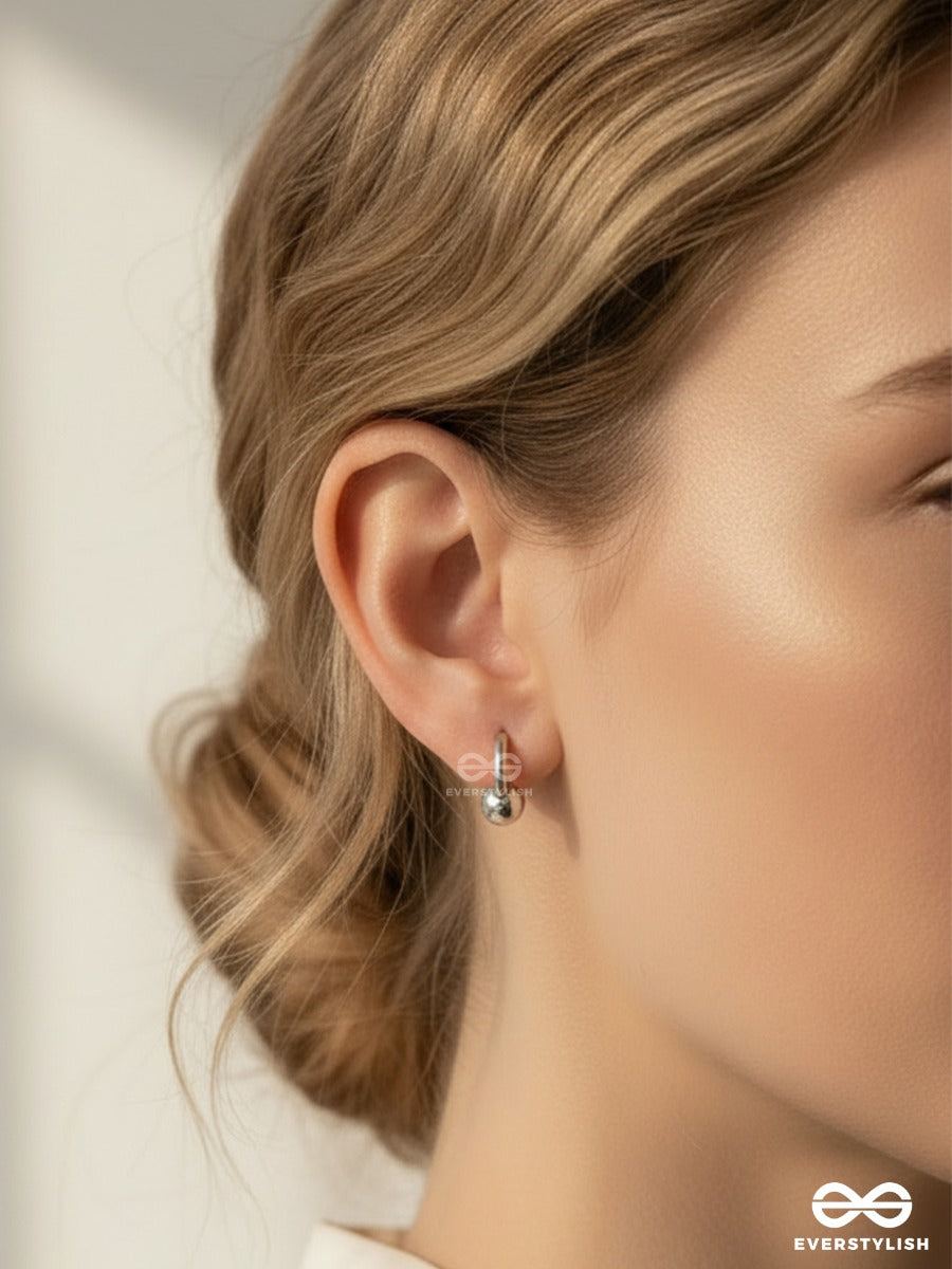 Silver Nod - Soft Curved Hoops With Round Detail