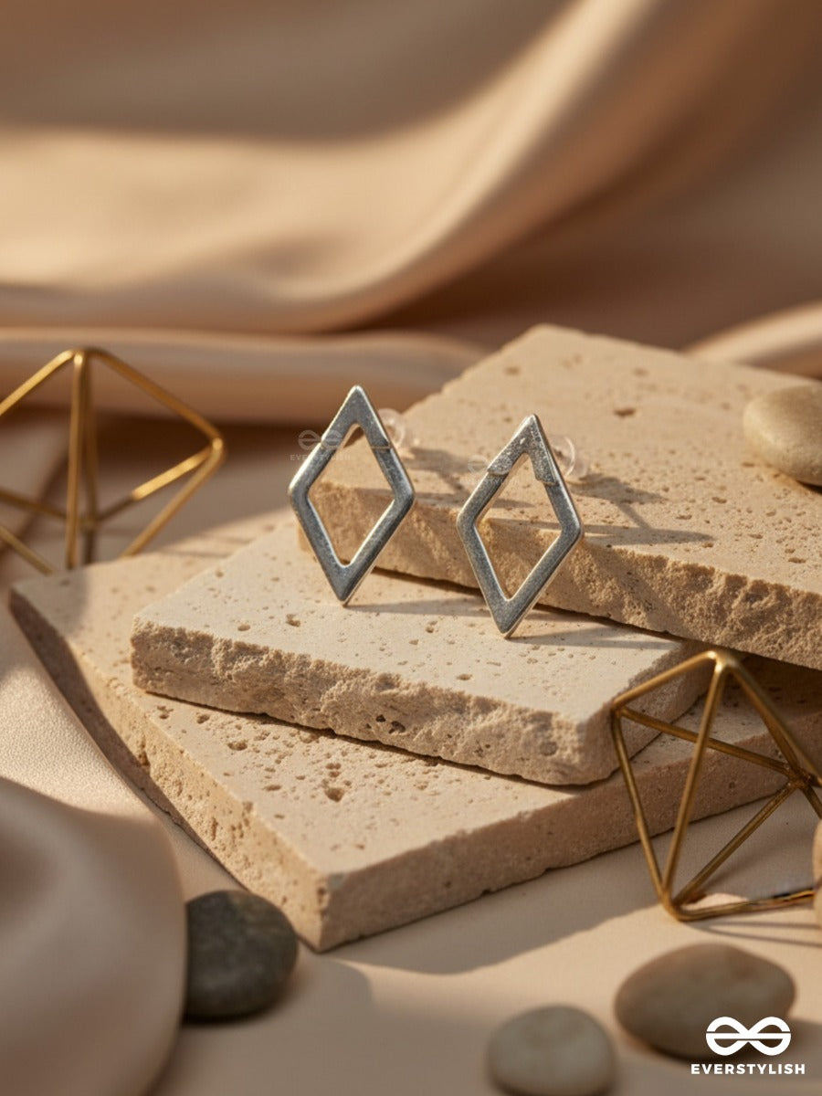 Line Diamond - Silver Cuff Earrings