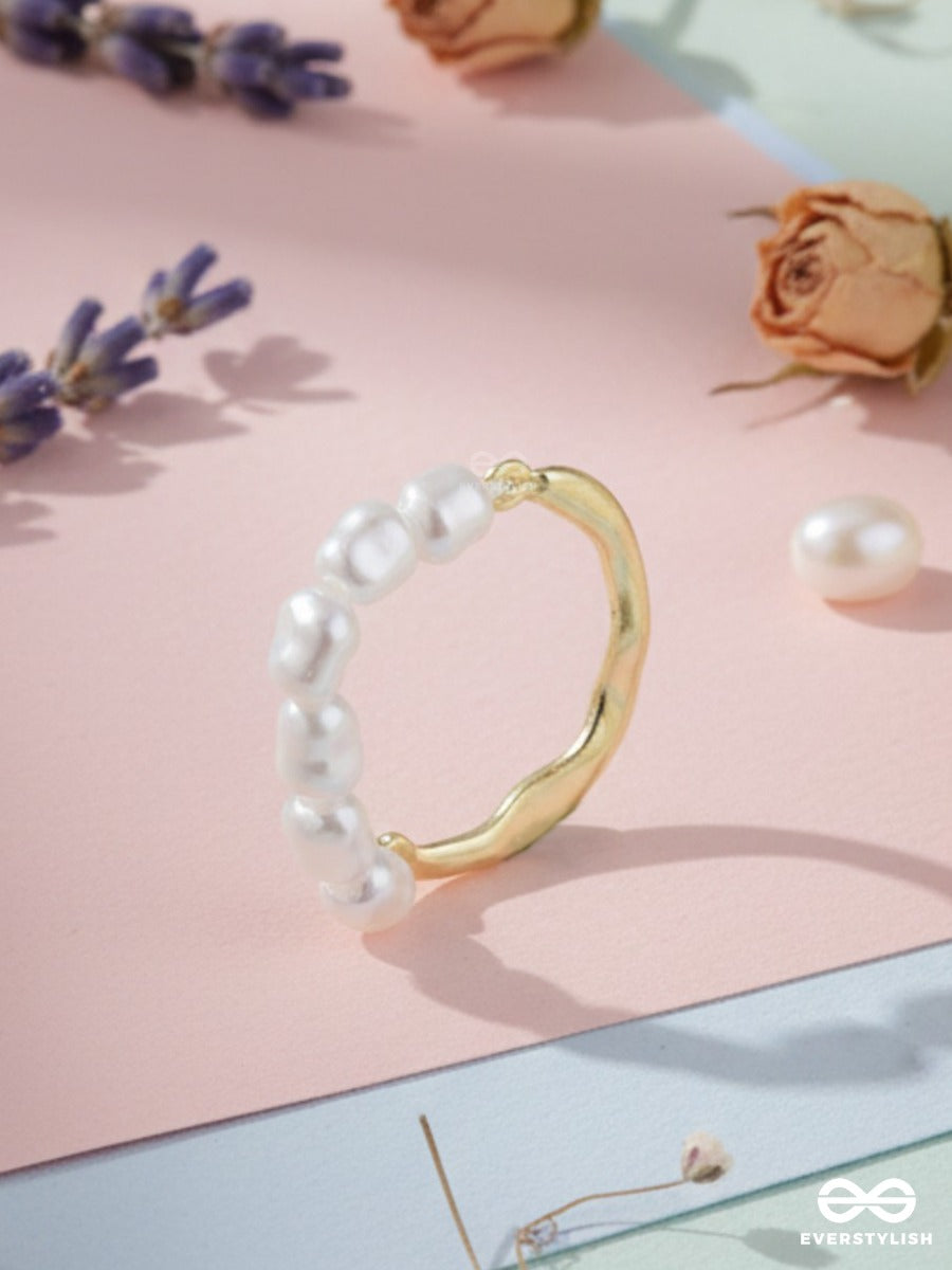 Pearl Arc - Delicate Gold Ring