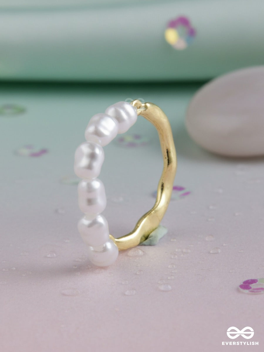 Pearl Arc - Delicate Gold Ring