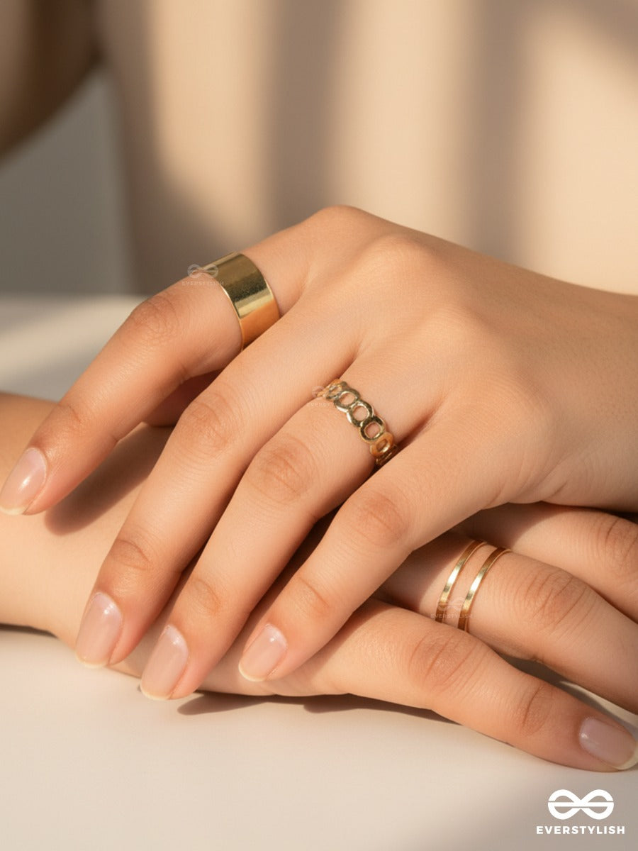 Gold Contrast - Modern Ring Set