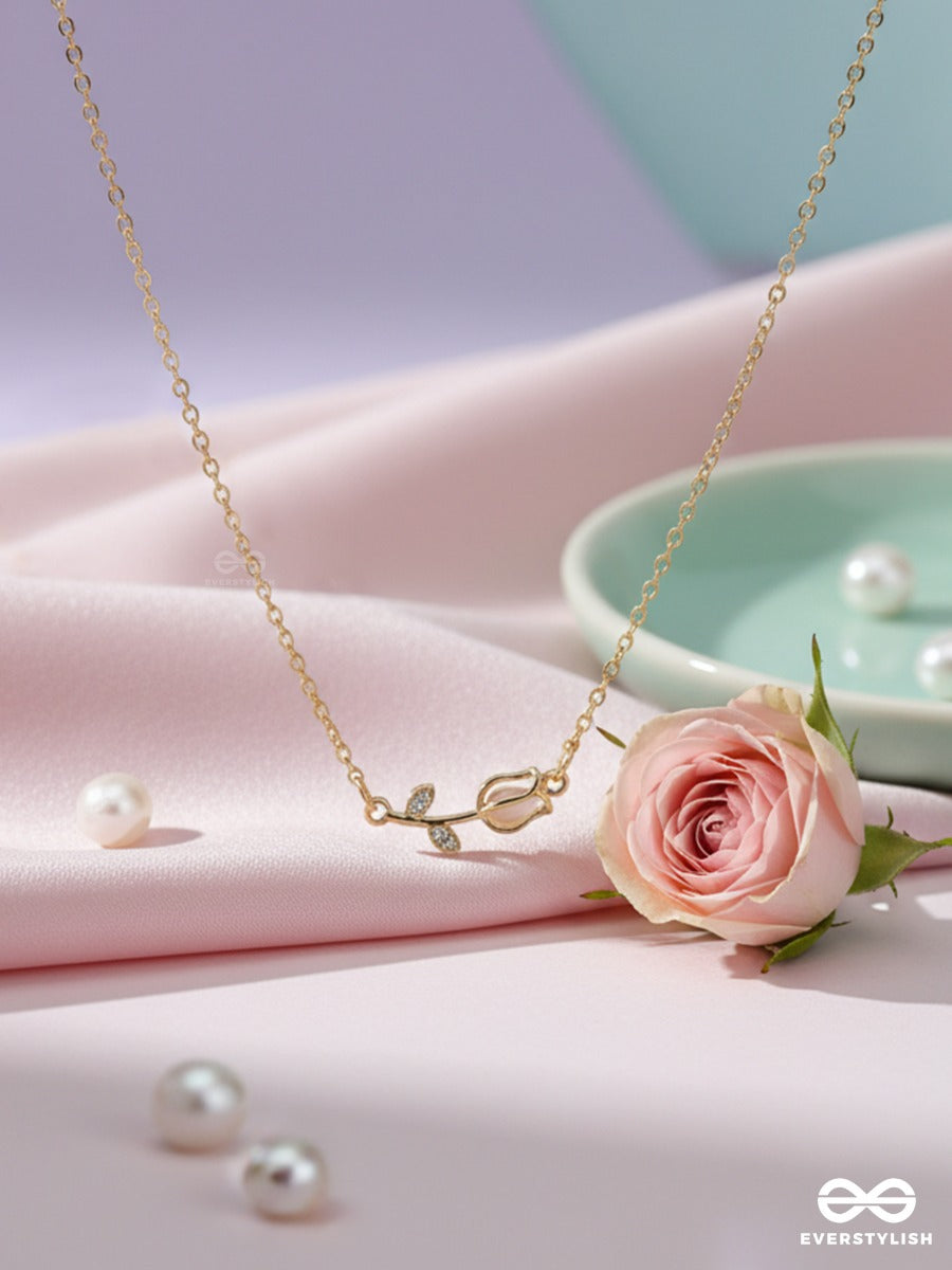Rose Thread - Soft Everyday Necklace