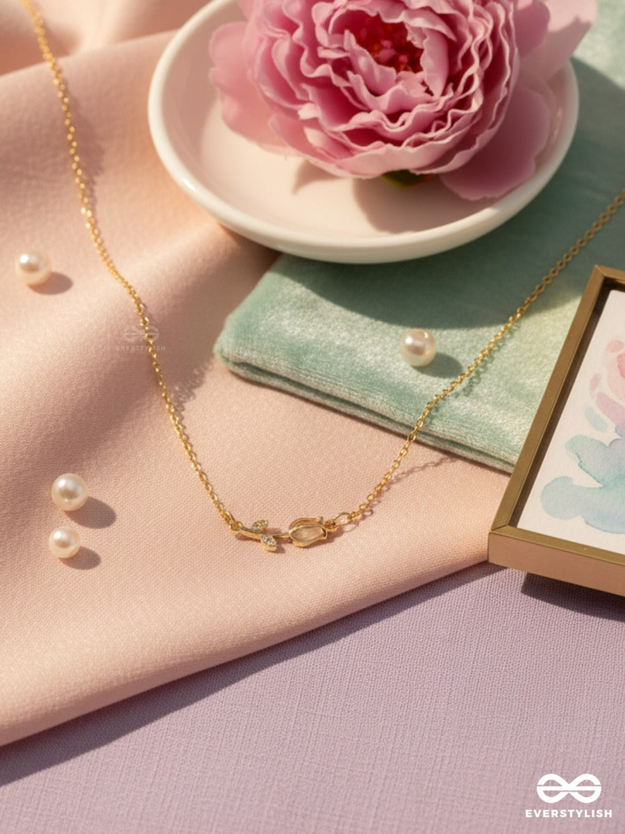 Rose Thread - Soft Everyday Necklace