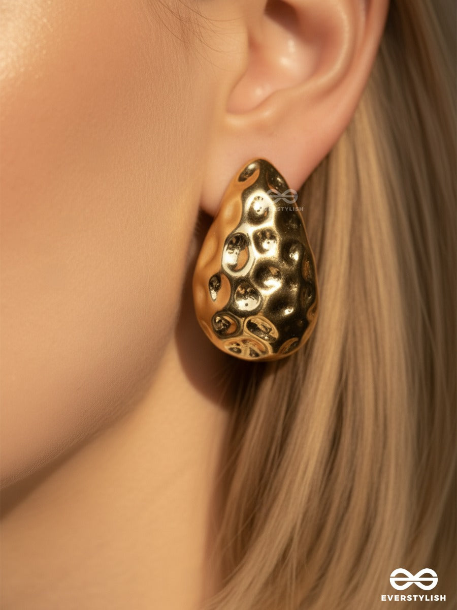 Power Drip - Sculpted Stud Earrings