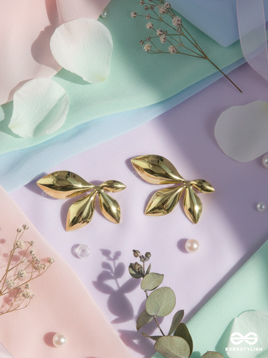 Aurum Bloom - Sculpted Golden Earrings