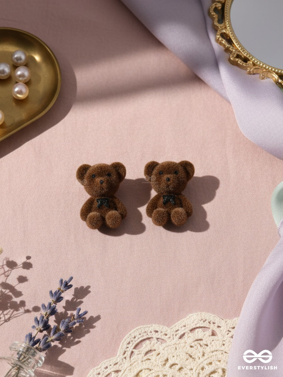 Snuggle Bear - Cute Stud Earrings