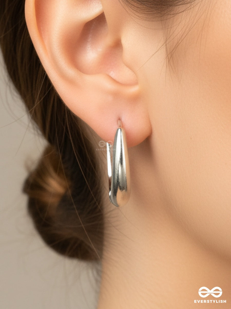 Icon Loop - Silver Hoop Earrings