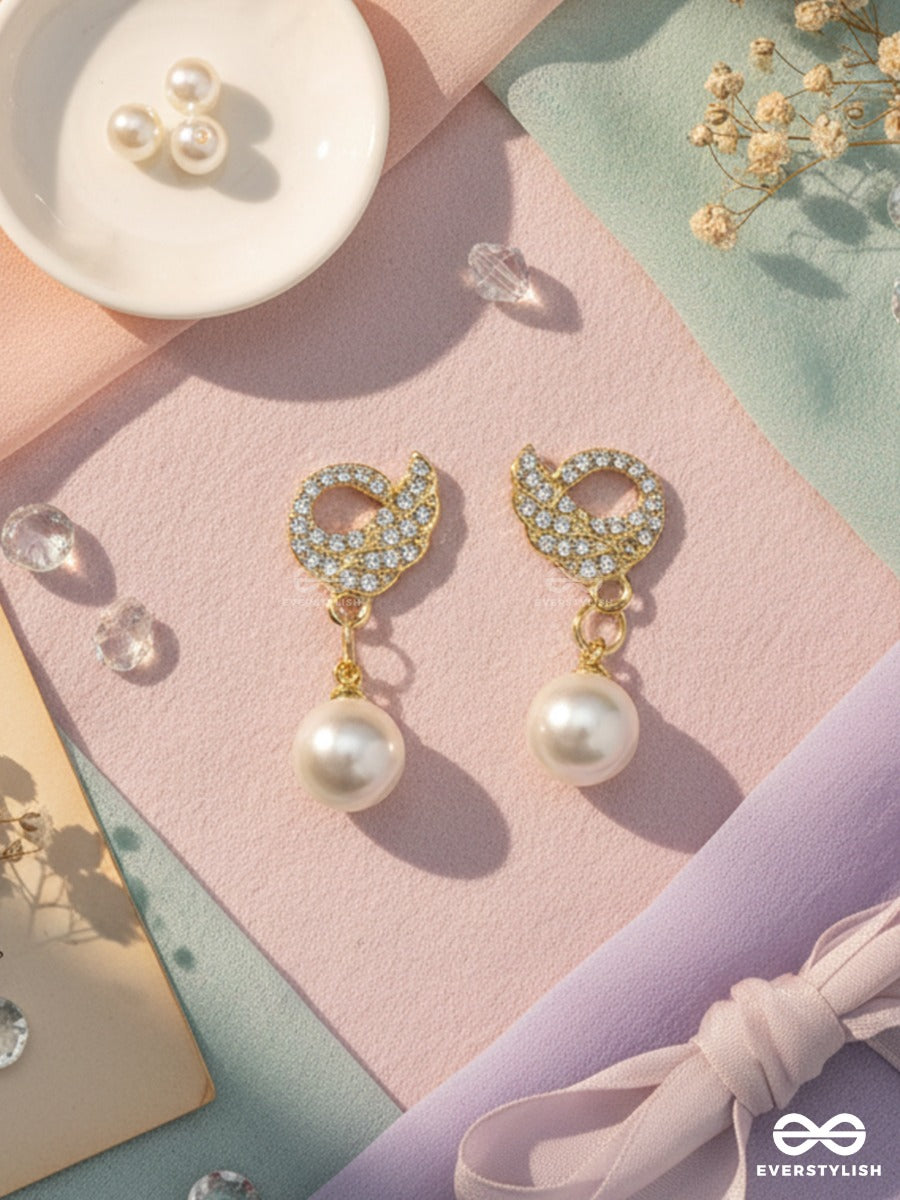 Comet Charm - Crystal & Pearl Earrings