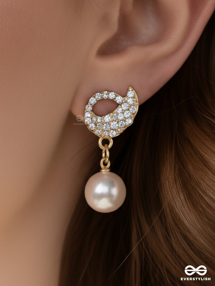 Comet Charm - Crystal & Pearl Earrings