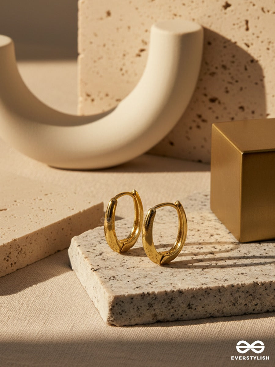 Icon Loop - Golden Hoop Earrings