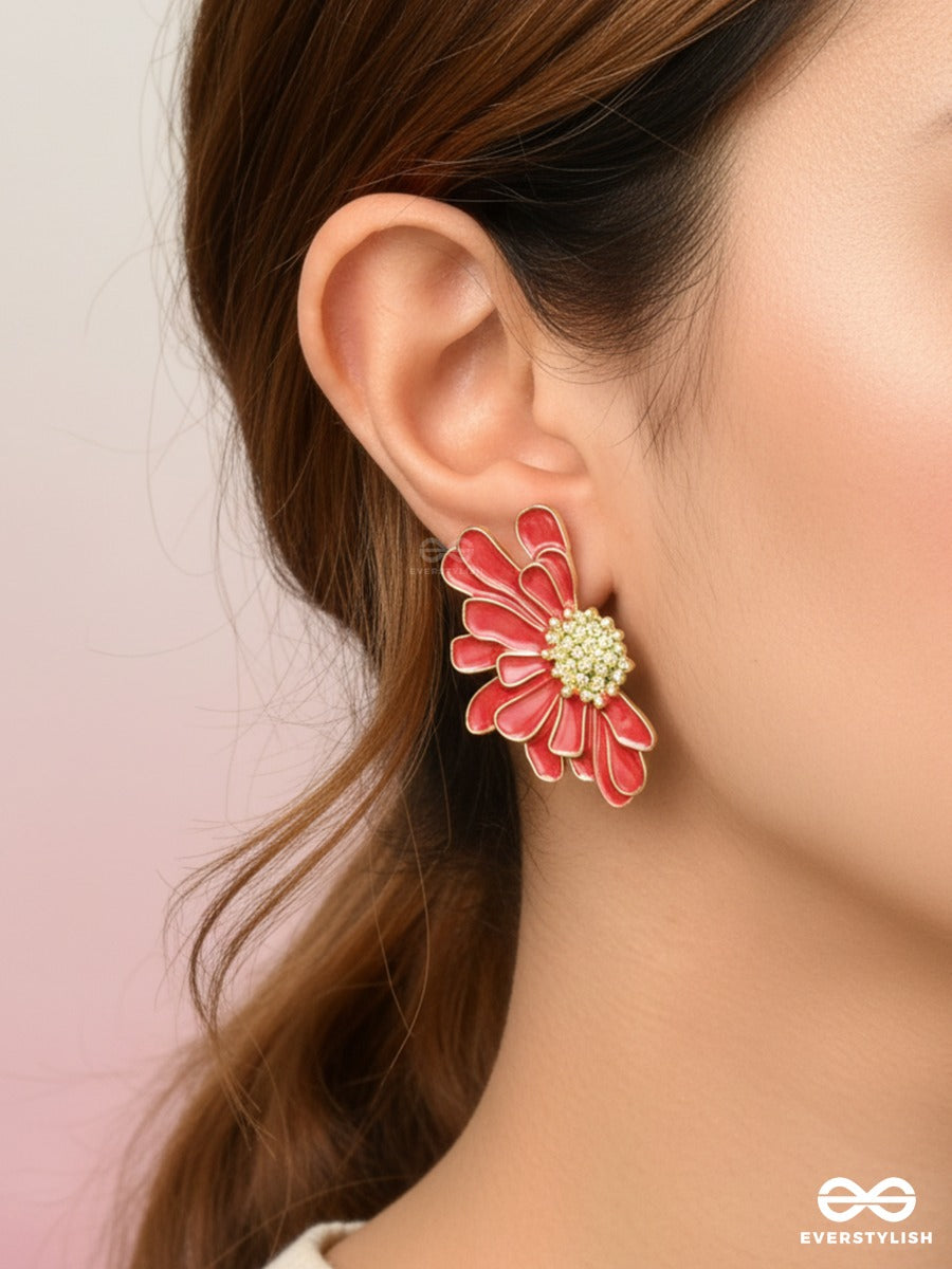 Rouge Gardenia - Textured Bloom Stud Earrings