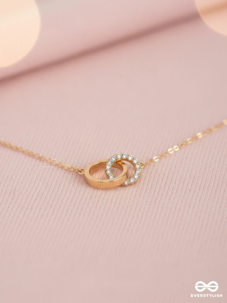 Soul Knot - Delicate Link Necklace