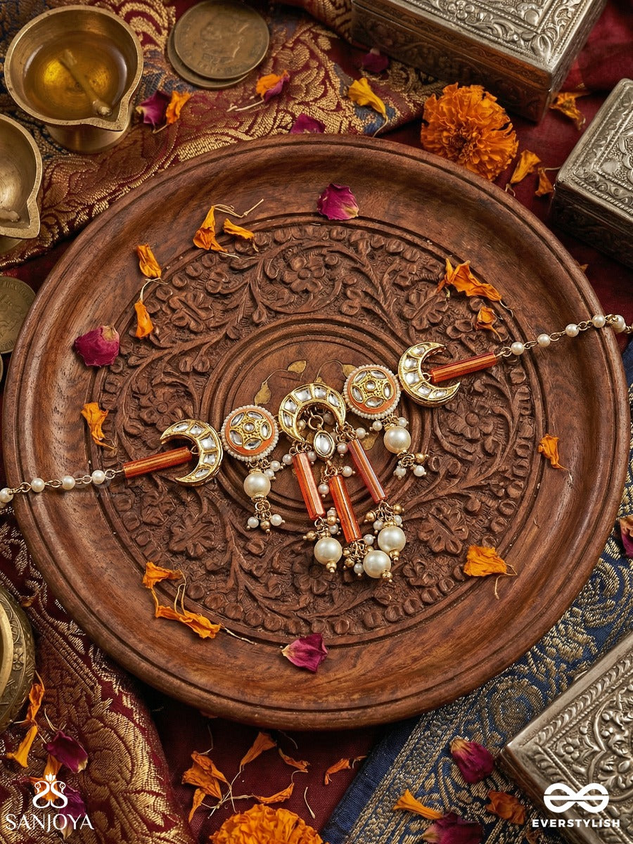 Tarachandri - Starry Moon - Decorative Necklace With Crescent Elements And Gem Danglers
