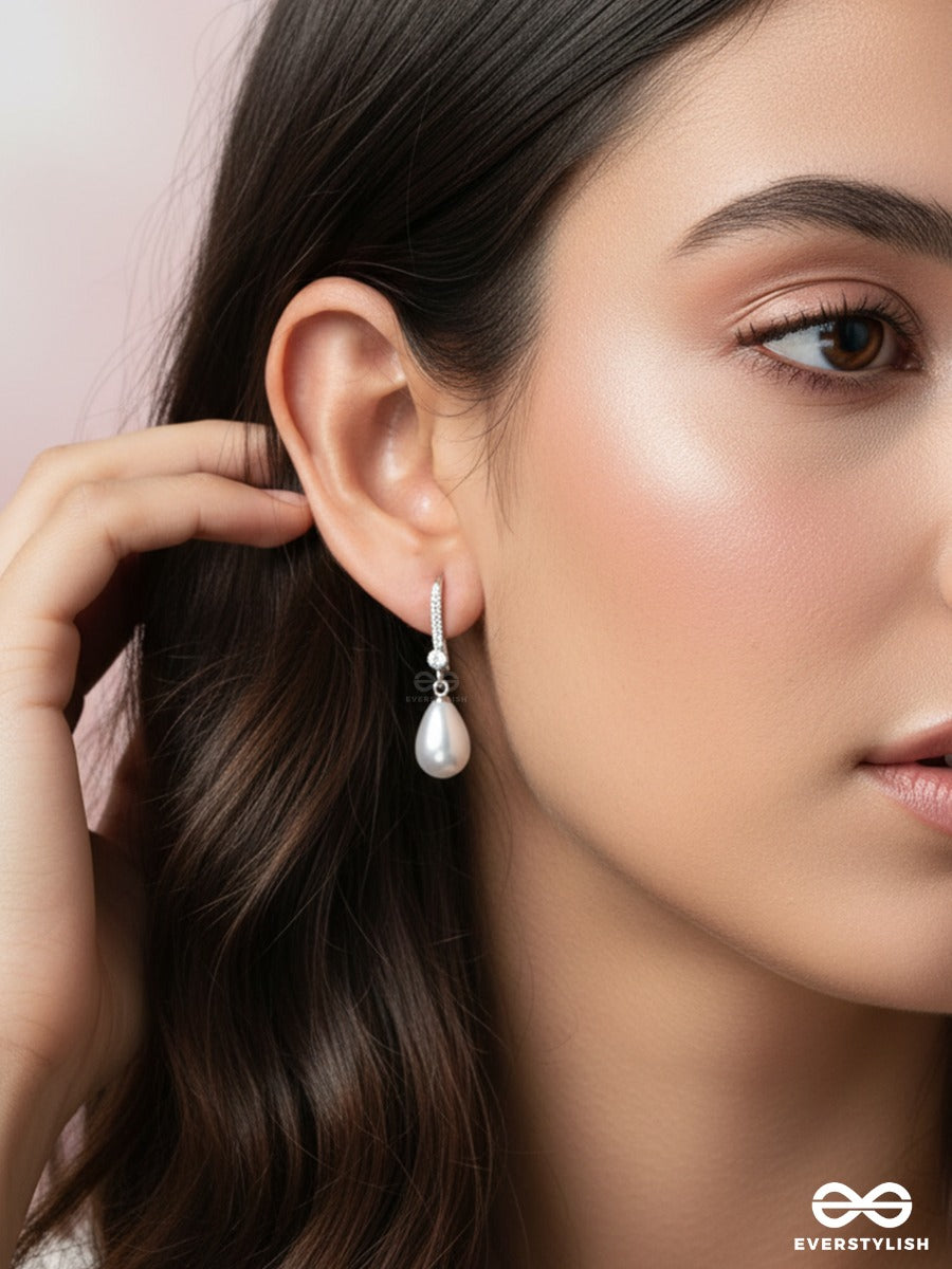 Solene Drip - Elegant Pearl Drop Earrings