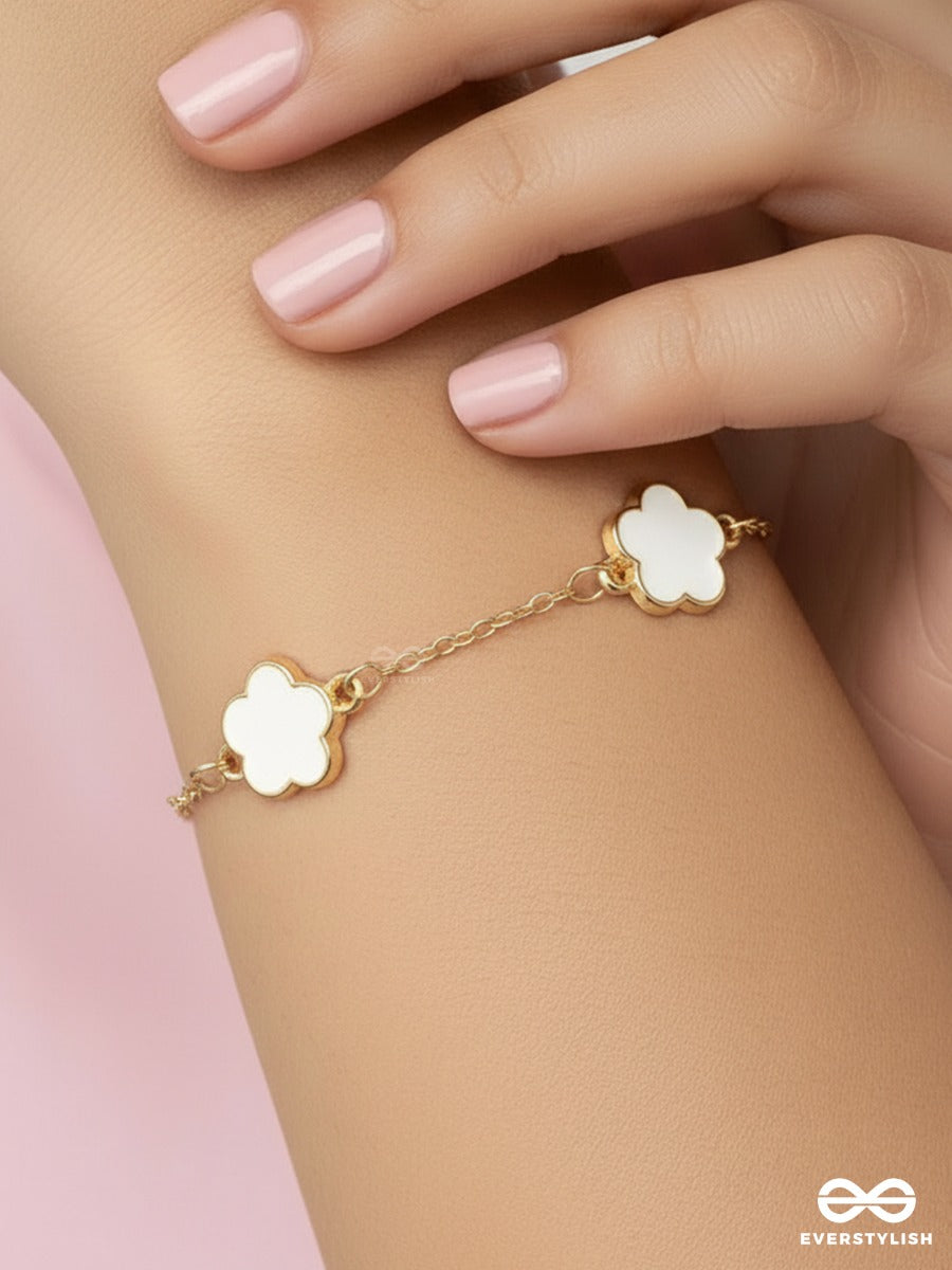 Ivory Bloom - Floral Link Bracelet